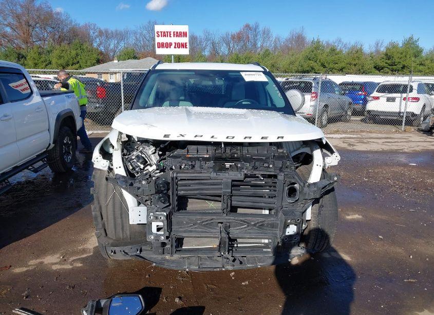 Photo 13 of 2021 Ford Explorer XLT (VIN 1FMSK8DH8MGC04264)