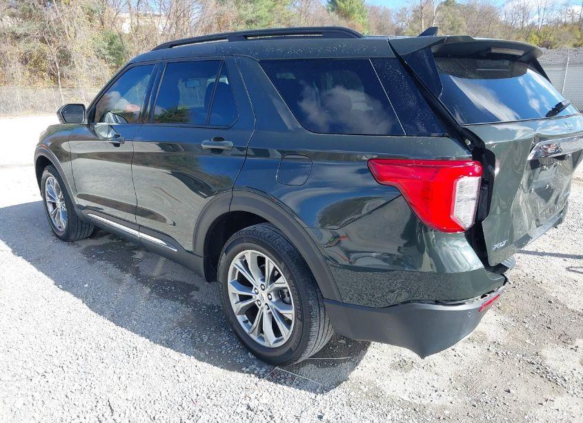 Photo 3 of 2022 Ford Explorer XLT (VIN 1FMSK8DH8NGA22064)