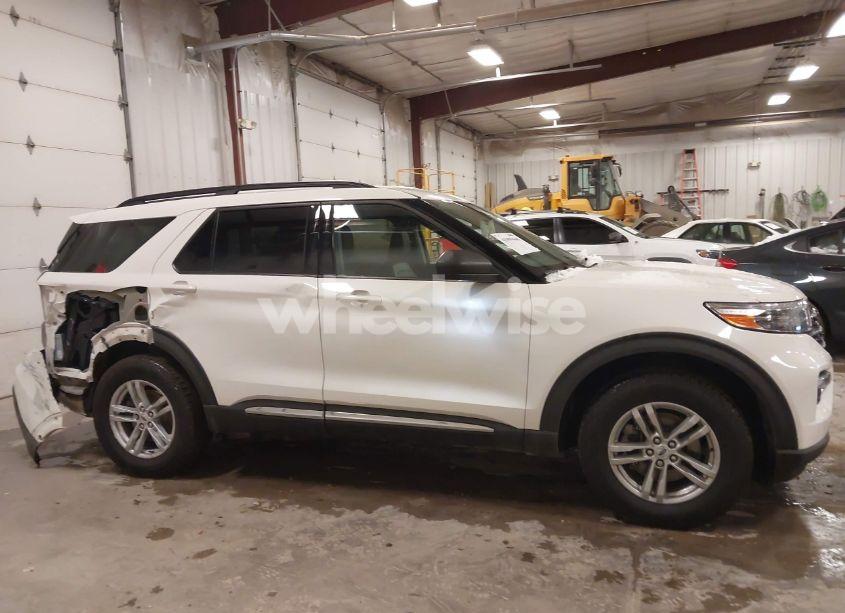 Photo 13 of 2022 Ford Explorer XLT (VIN 1FMSK8DH8NGA24171)