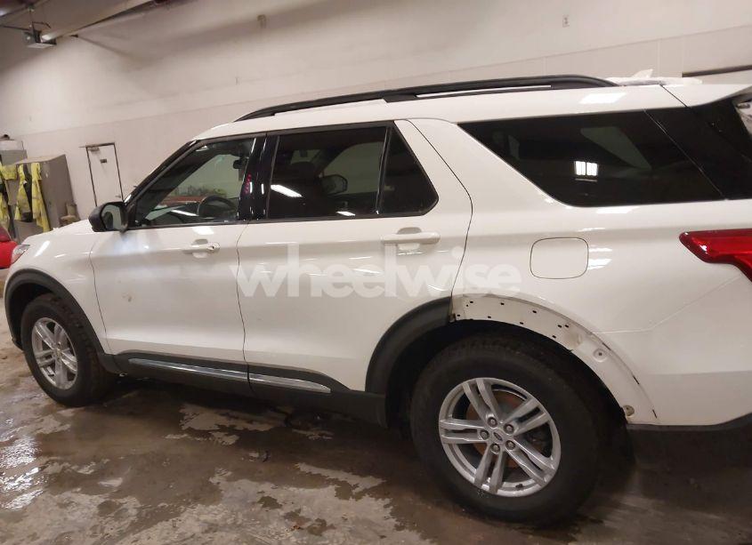 Photo 14 of 2022 Ford Explorer XLT (VIN 1FMSK8DH8NGA24171)