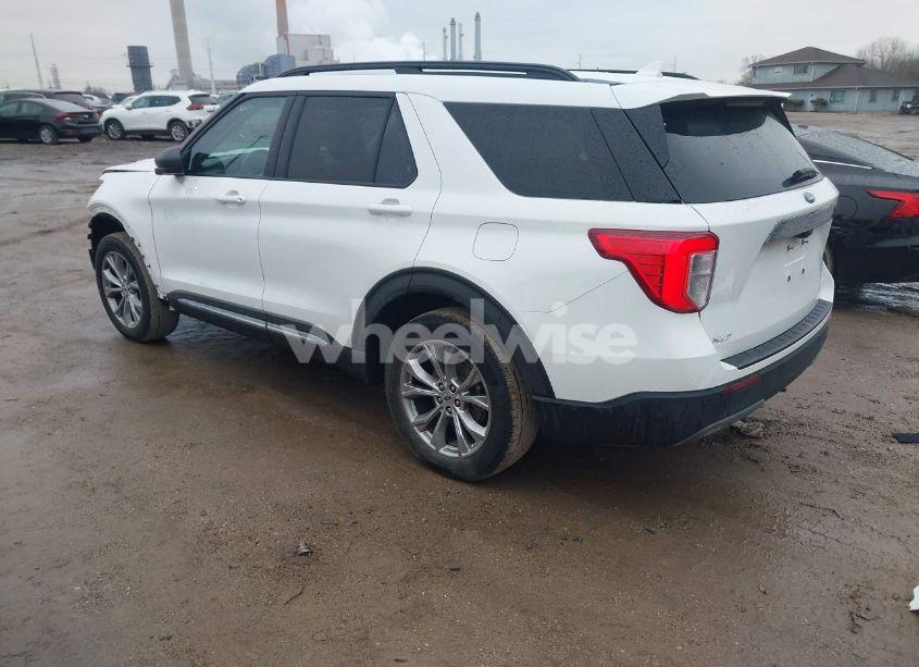 Photo 3 of 2022 Ford Explorer XLT (VIN 1FMSK8DH8NGA86234)