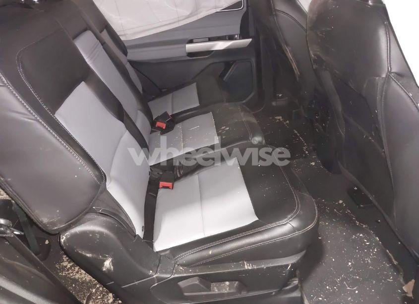 Photo 8 of 2022 Ford Explorer XLT (VIN 1FMSK8DH8NGB36520)