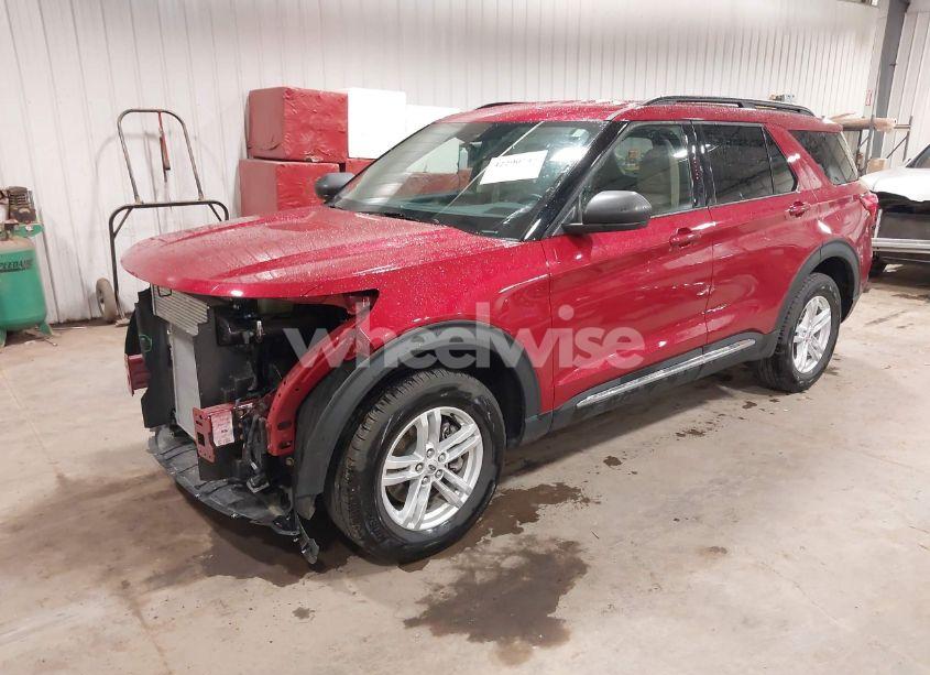 Photo 2 of 2022 Ford Explorer XLT (VIN 1FMSK8DH8NGB74555)