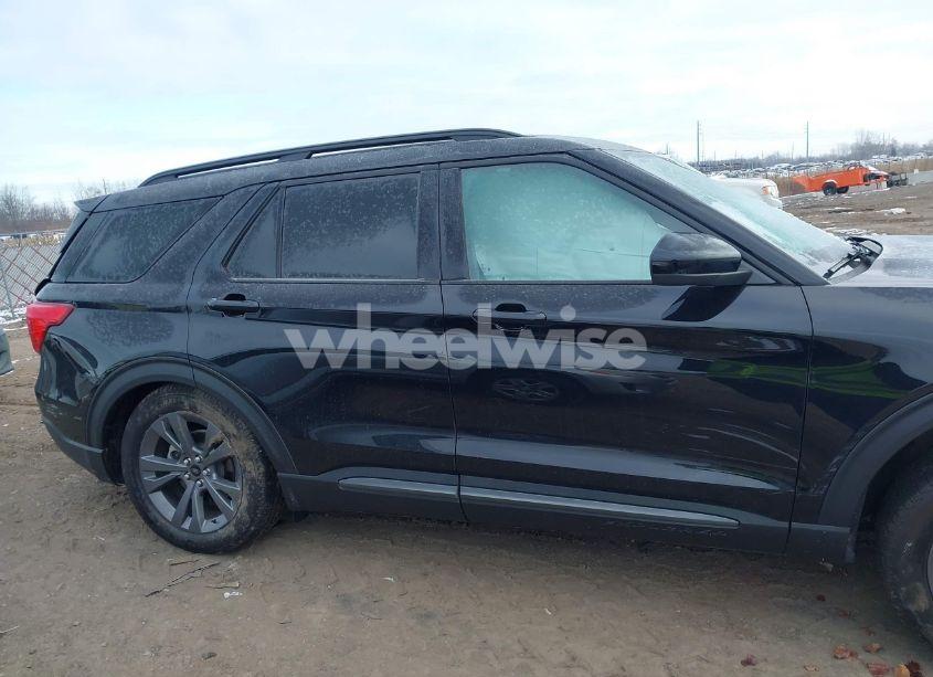 Photo 12 of 2023 Ford Explorer XLT (VIN 1FMSK8DH8PGB79421)