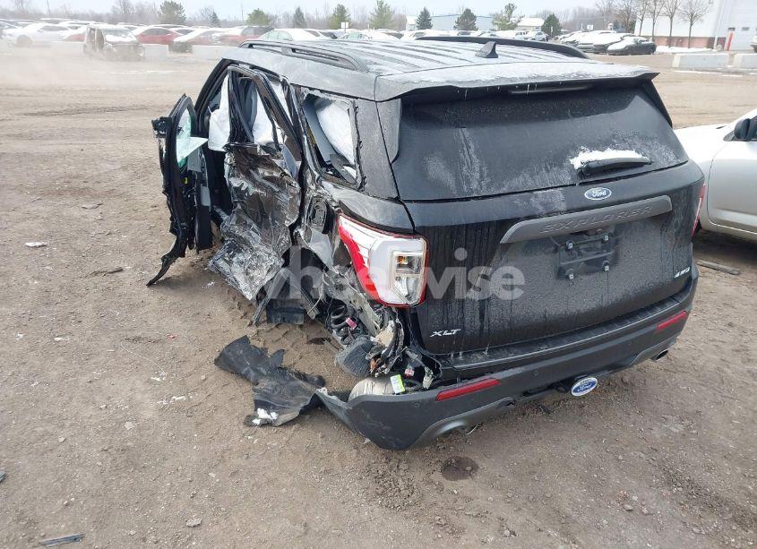 Photo 3 of 2023 Ford Explorer XLT (VIN 1FMSK8DH8PGB79421)