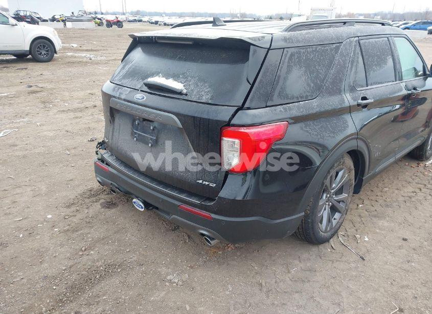 Photo 4 of 2023 Ford Explorer XLT (VIN 1FMSK8DH8PGB79421)