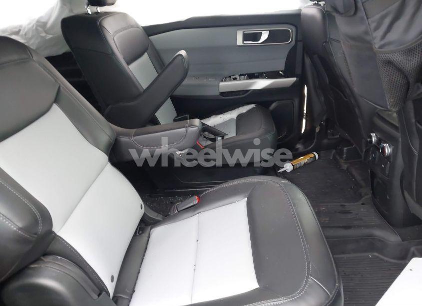 Photo 8 of 2023 Ford Explorer XLT (VIN 1FMSK8DH8PGB79421)