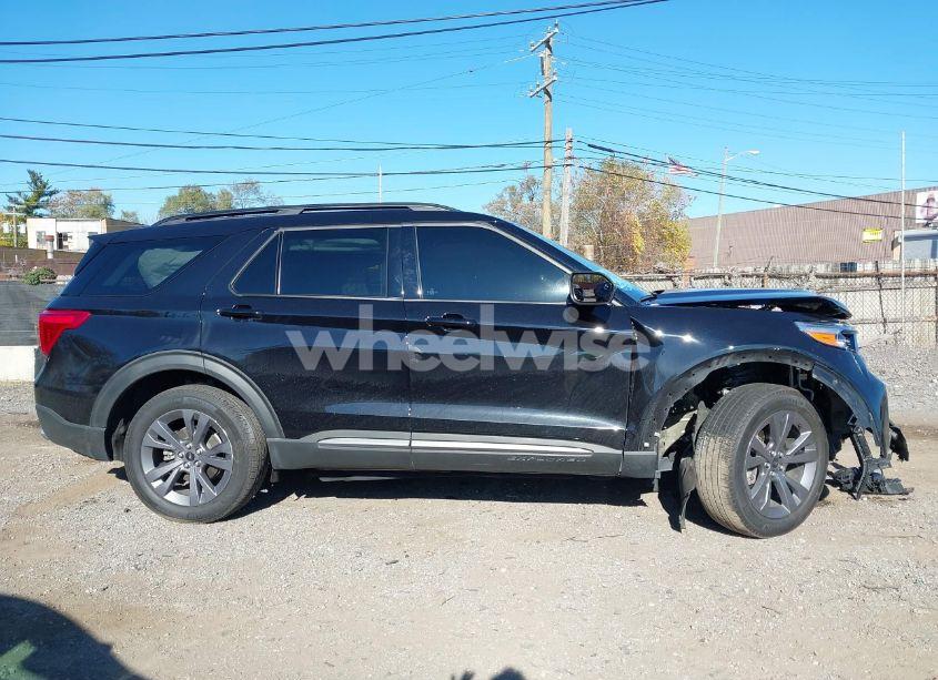 Photo 13 of 2023 Ford Explorer XLT (VIN 1FMSK8DH8PGC35065)