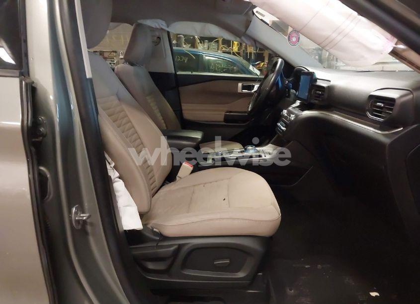 Photo 5 of 2020 Ford Explorer XLT (VIN 1FMSK8DH9LGA35953)