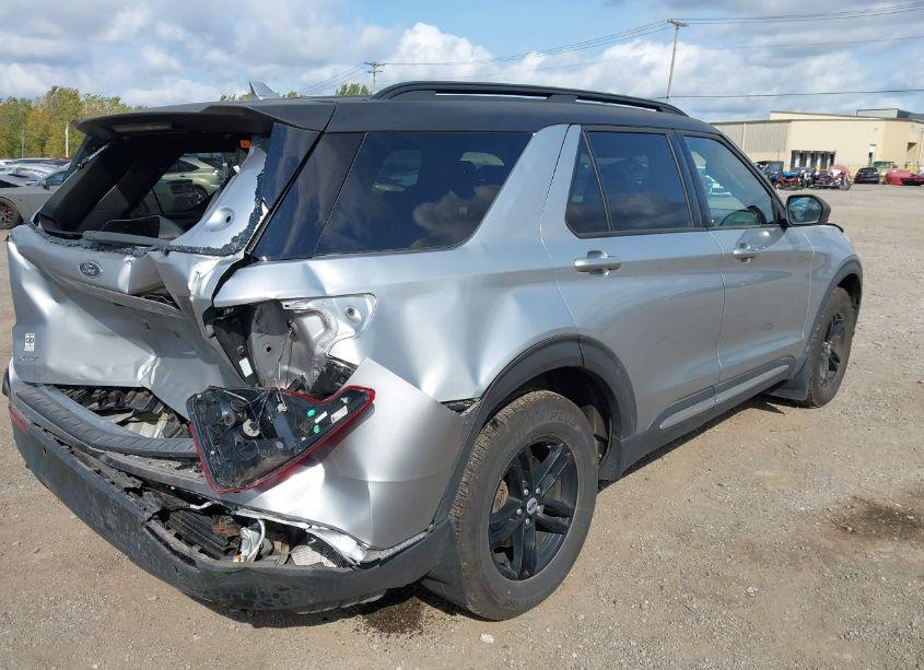 Photo 4 of 2020 Ford Explorer XLT (VIN 1FMSK8DH9LGA89611)