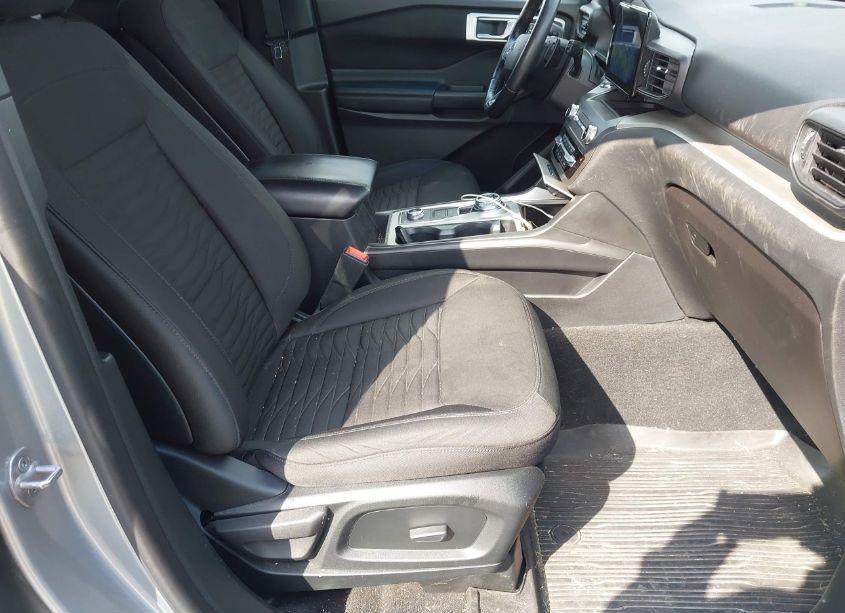 Photo 5 of 2020 Ford Explorer XLT (VIN 1FMSK8DH9LGA89611)