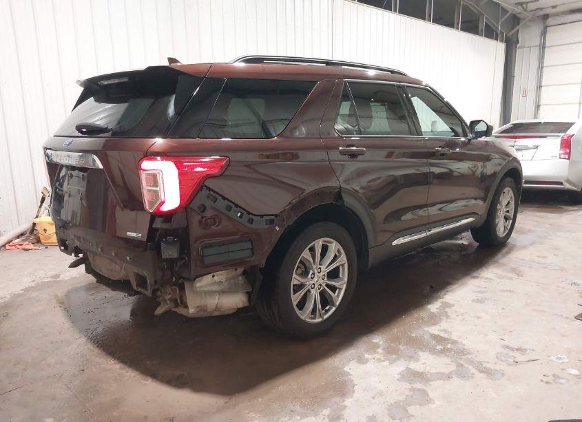 Photo 4 of 2020 Ford Explorer XLT (VIN 1FMSK8DH9LGB41965)