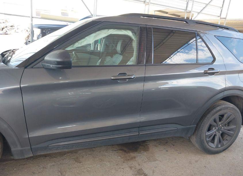 Photo 14 of 2021 Ford Explorer XLT (VIN 1FMSK8DH9MGA53869)