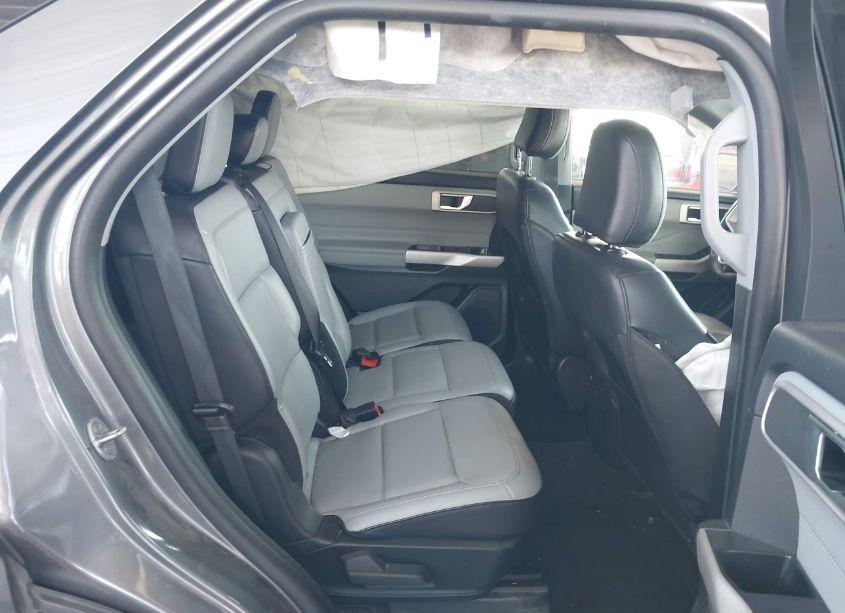 Photo 8 of 2021 Ford Explorer XLT (VIN 1FMSK8DH9MGA53869)