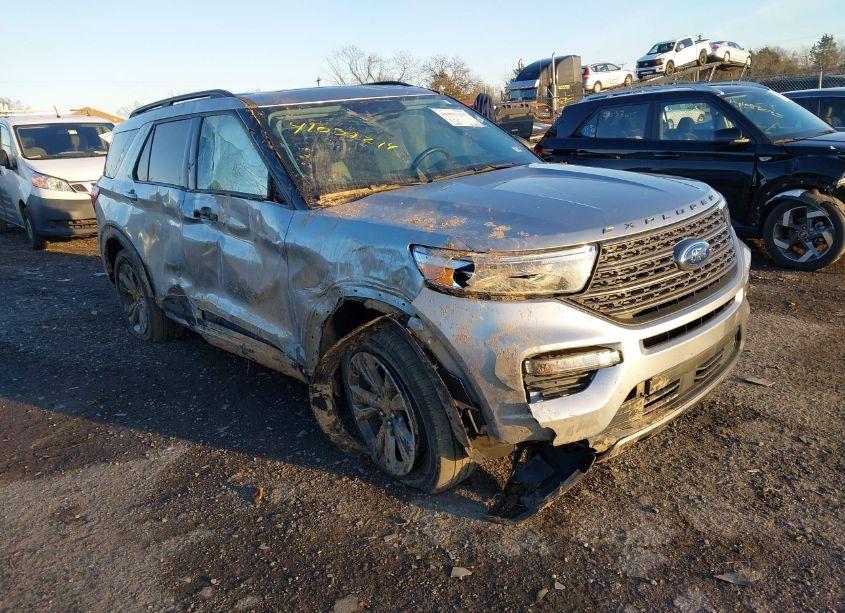 2021 Ford Explorer XLT (VIN 1FMSK8DH9MGC10364) main photo