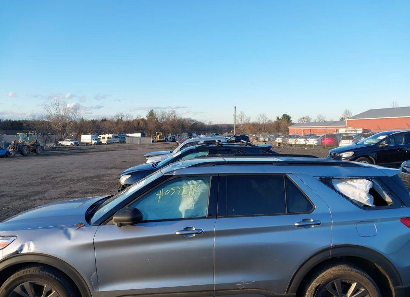 Photo 14 of 2021 Ford Explorer XLT (VIN 1FMSK8DH9MGC10364)