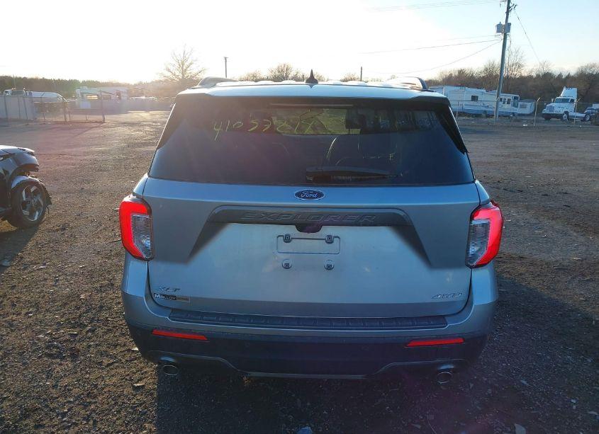 Photo 16 of 2021 Ford Explorer XLT (VIN 1FMSK8DH9MGC10364)