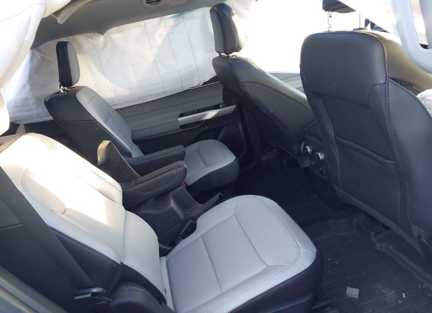 Photo 8 of 2021 Ford Explorer XLT (VIN 1FMSK8DH9MGC10364)