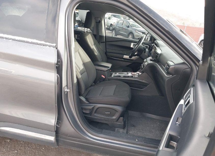 Photo 5 of 2022 Ford Explorer XLT (VIN 1FMSK8DH9NGA87893)