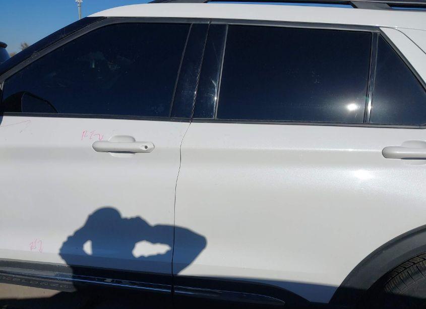 Photo 15 of 2022 Ford Explorer XLT (VIN 1FMSK8DH9NGA99851)