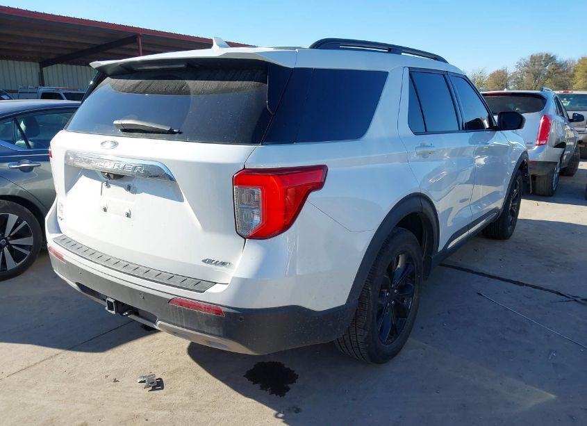Photo 4 of 2022 Ford Explorer XLT (VIN 1FMSK8DH9NGA99851)
