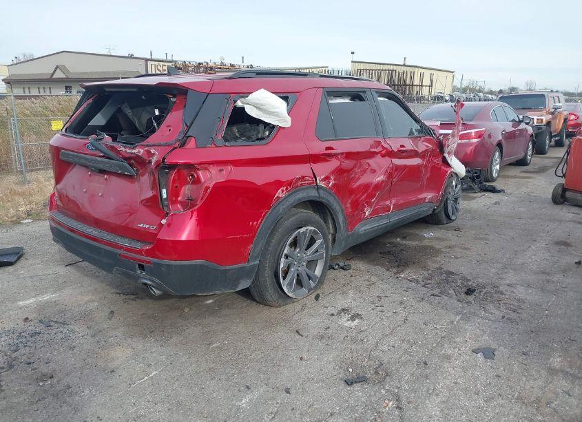 Photo 4 of 2023 Ford Explorer XLT (VIN 1FMSK8DH9PGA69879)