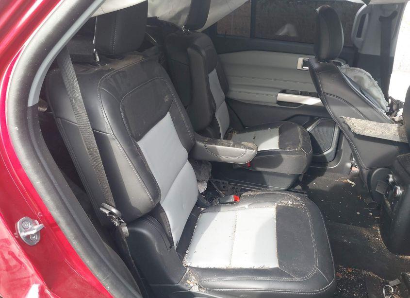 Photo 8 of 2023 Ford Explorer XLT (VIN 1FMSK8DH9PGA69879)