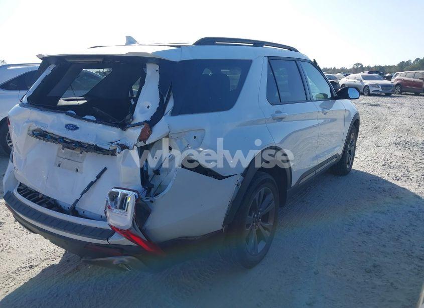 Photo 4 of 2023 Ford Explorer XLT (VIN 1FMSK8DH9PGA76962)