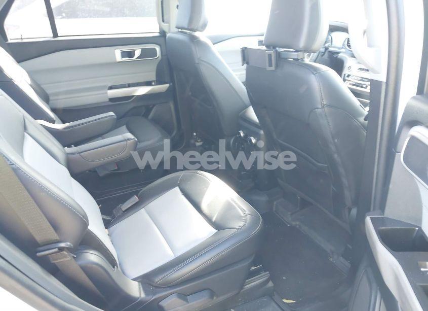 Photo 8 of 2023 Ford Explorer XLT (VIN 1FMSK8DH9PGA76962)
