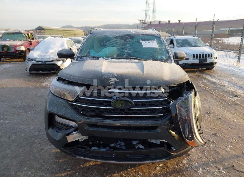 Photo 12 of 2023 Ford Explorer XLT (VIN 1FMSK8DH9PGC12085)