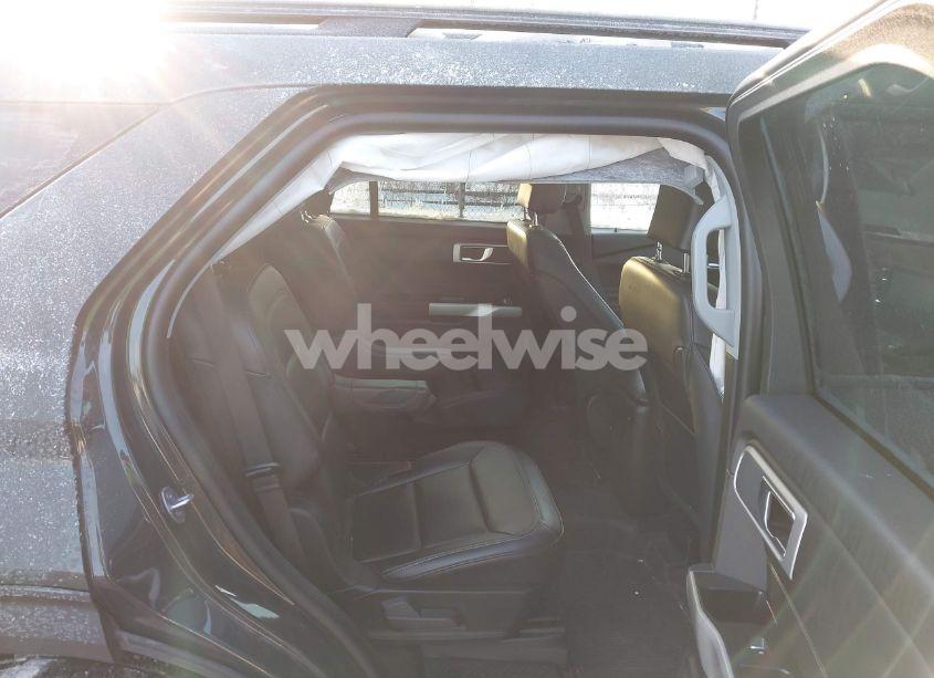 Photo 8 of 2023 Ford Explorer XLT (VIN 1FMSK8DH9PGC12085)