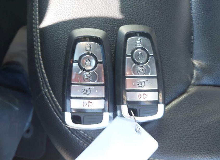 Photo 11 of 2020 Ford Explorer XLT (VIN 1FMSK8DHXLGA53393)