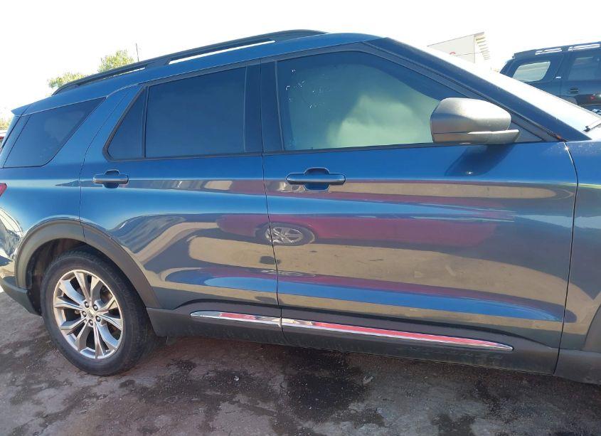 Photo 13 of 2020 Ford Explorer XLT (VIN 1FMSK8DHXLGA53393)