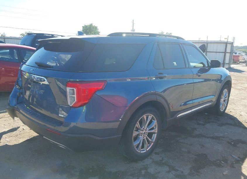 Photo 4 of 2020 Ford Explorer XLT (VIN 1FMSK8DHXLGA53393)