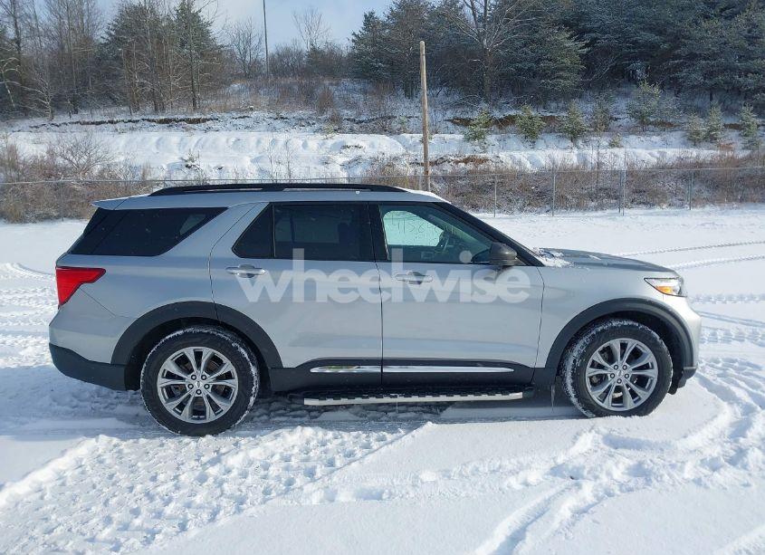 Photo 14 of 2020 Ford Explorer XLT (VIN 1FMSK8DHXLGB20056)