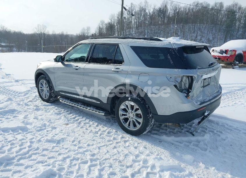 Photo 3 of 2020 Ford Explorer XLT (VIN 1FMSK8DHXLGB20056)