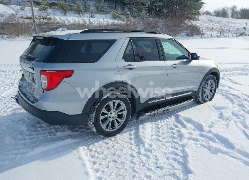 Photo 4 of 2020 Ford Explorer XLT (VIN 1FMSK8DHXLGB20056)