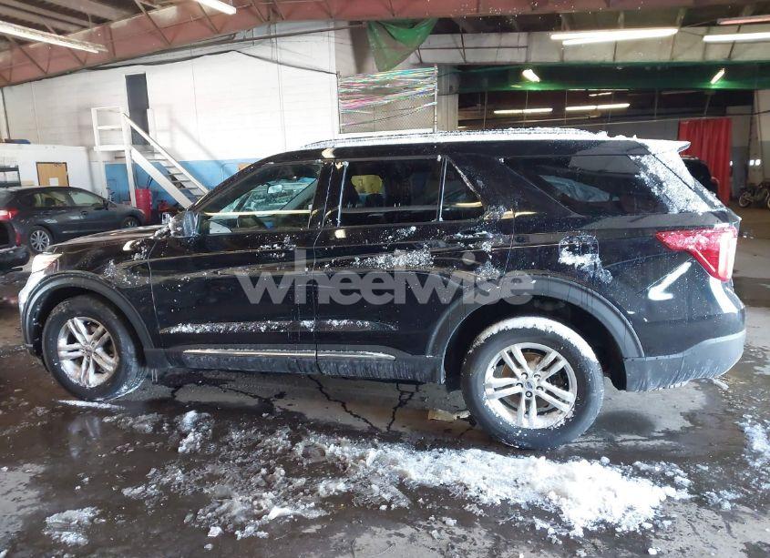 Photo 14 of 2020 Ford Explorer XLT (VIN 1FMSK8DHXLGB32305)