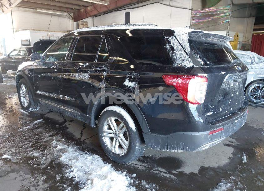 Photo 3 of 2020 Ford Explorer XLT (VIN 1FMSK8DHXLGB32305)