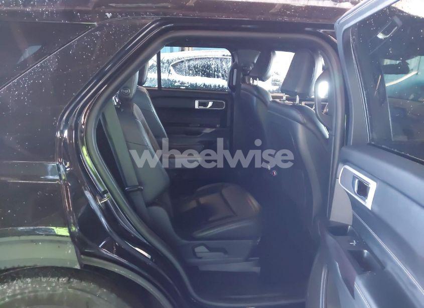 Photo 8 of 2020 Ford Explorer XLT (VIN 1FMSK8DHXLGB32305)