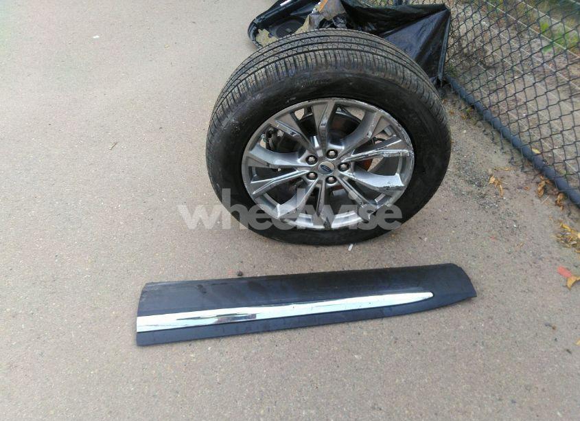 Photo 12 of 2020 Ford Explorer XLT (VIN 1FMSK8DHXLGB54529)