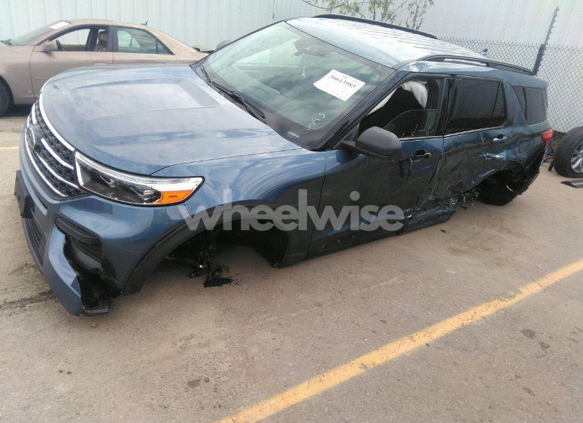 Photo 2 of 2020 Ford Explorer XLT (VIN 1FMSK8DHXLGB54529)