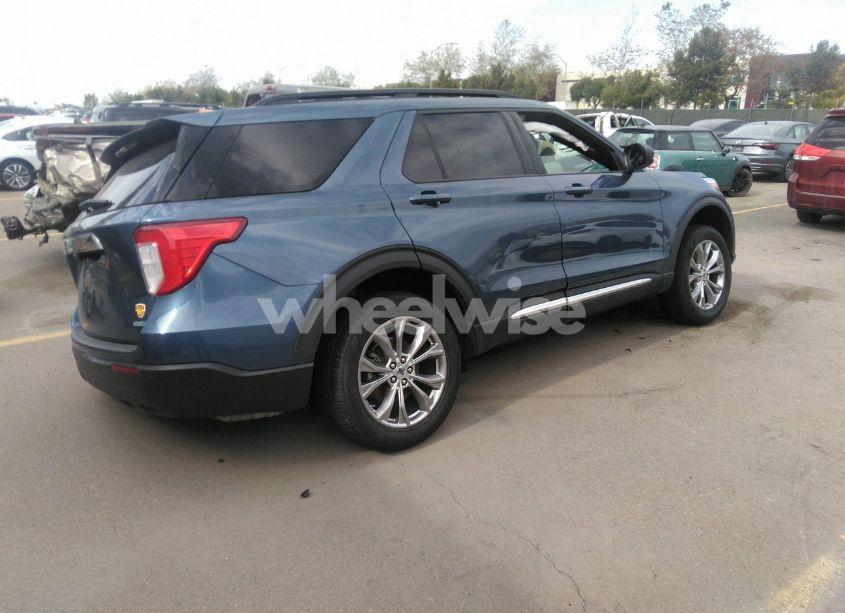Photo 4 of 2020 Ford Explorer XLT (VIN 1FMSK8DHXLGB54529)