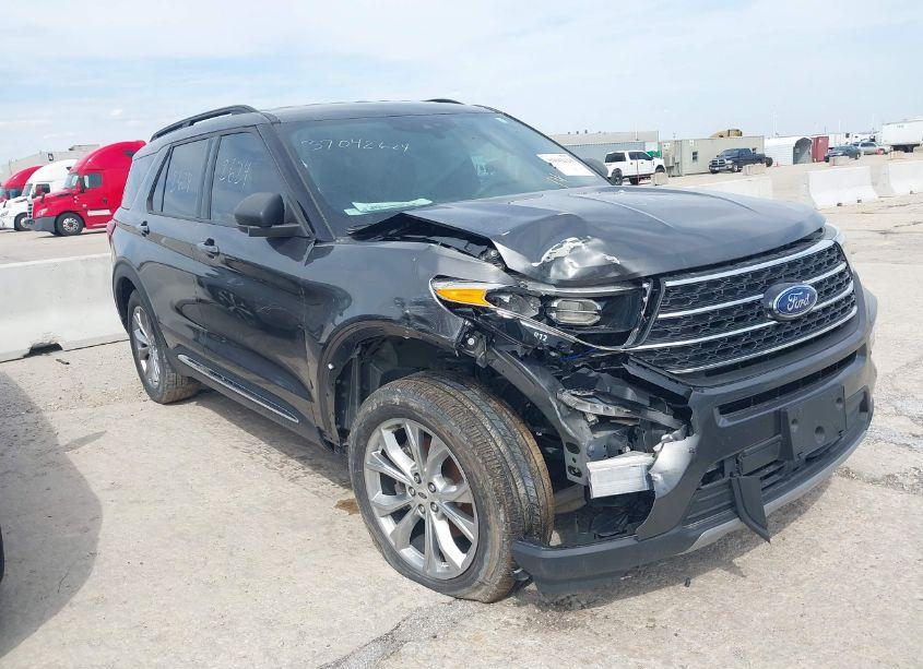 2020 Ford Explorer XLT (VIN 1FMSK8DHXLGB88065) main photo