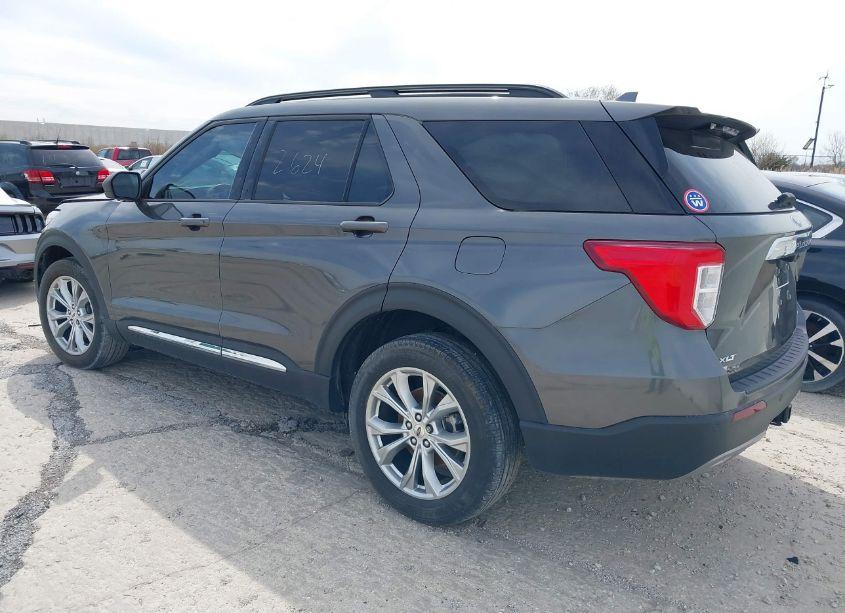 Photo 3 of 2020 Ford Explorer XLT (VIN 1FMSK8DHXLGB88065)