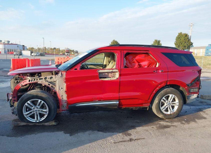 Photo 15 of 2020 Ford Explorer XLT (VIN 1FMSK8DHXLGC26202)