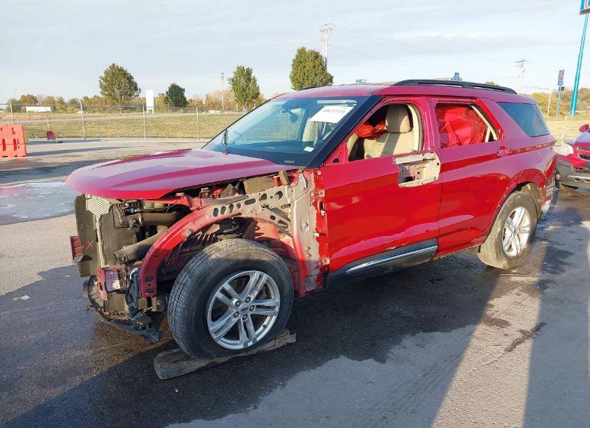 Photo 2 of 2020 Ford Explorer XLT (VIN 1FMSK8DHXLGC26202)