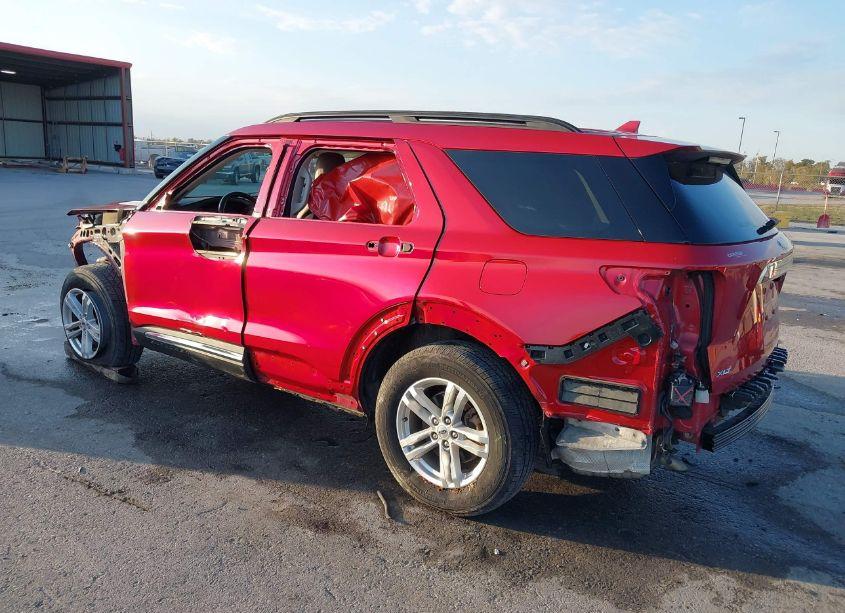 Photo 3 of 2020 Ford Explorer XLT (VIN 1FMSK8DHXLGC26202)
