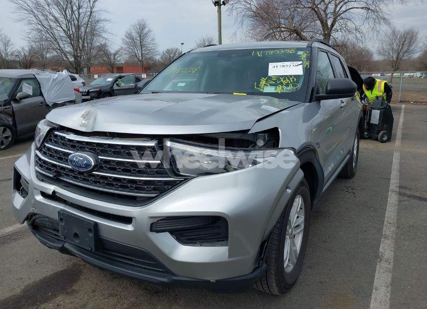 Photo 2 of 2020 Ford Explorer XLT (VIN 1FMSK8DHXLGC85332)