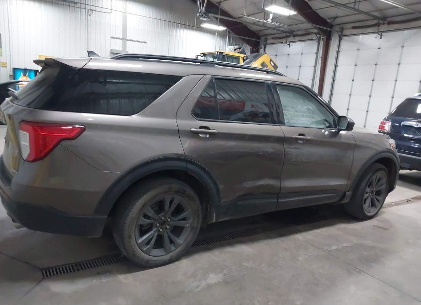 Photo 13 of 2021 Ford Explorer XLT (VIN 1FMSK8DHXMGA49703)